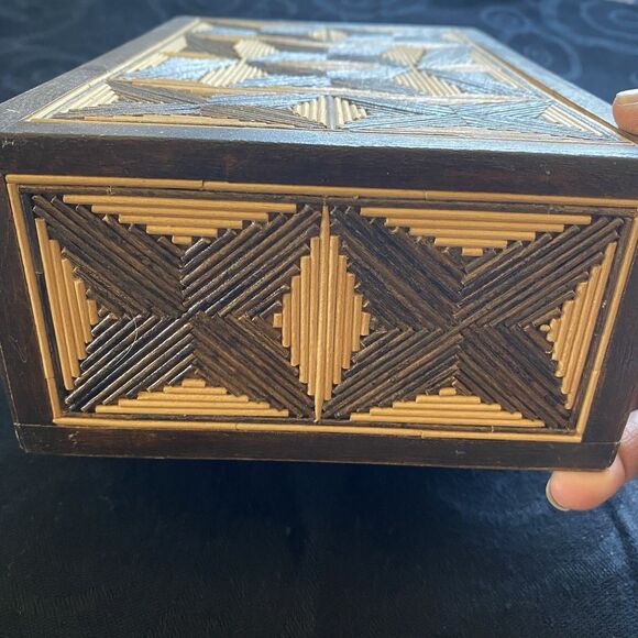 Vintage MCM Russian Sovak Inlaid Ornate Wood Box. Drawer. Handcrafted. Beautiful - Picture 6 of 14